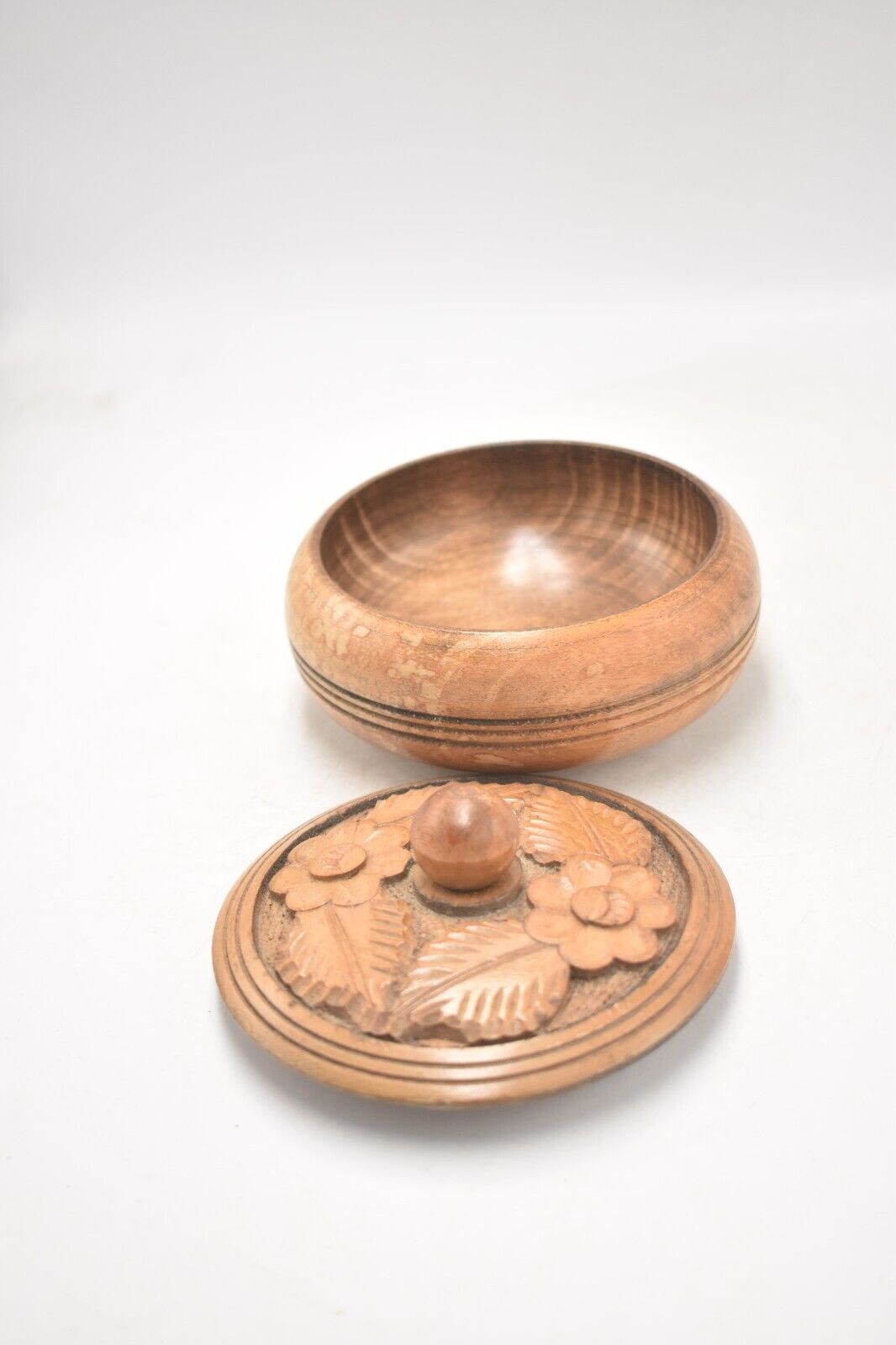 Vintage Wooden Decorative Bowl Hand Carved Trinket Bowl, Storage Bowl