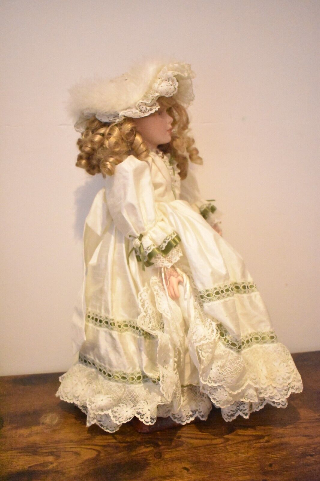 Vintage Alberon Doll Porcelain Doll Lady Helena Blonde Hair, Blue Eyes Retired 5