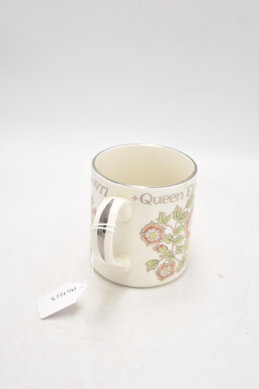 Vintage The National Trust Silver Jubilee Queen Elizabeth Mug 1977