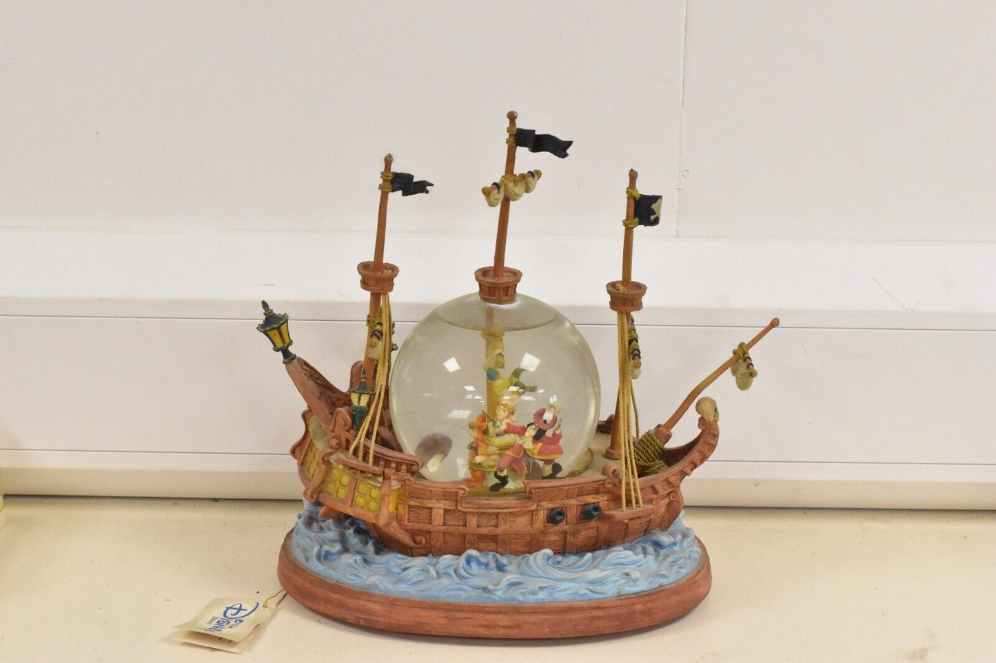 Disney "You Can Fly" Peter Pan & Captain Hook Pirate Ship Musical Snow Globe