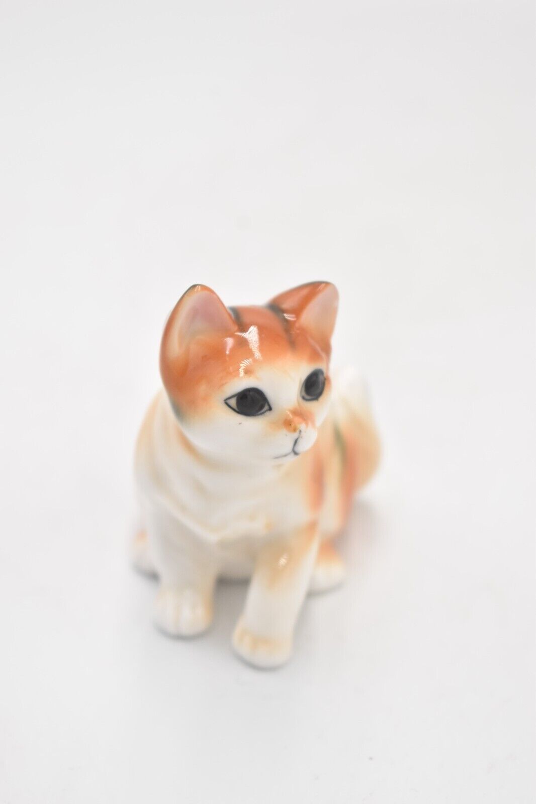 Vintage Cat and Kitten Figurine Statue Ornament – Collectible Pawn