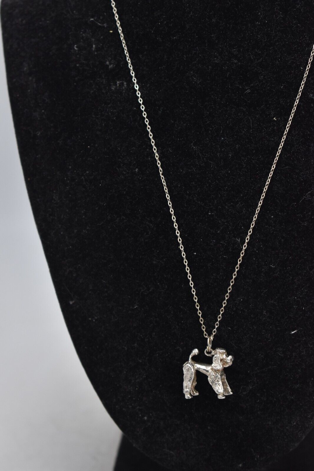 Vintage Sterling Silver 925 Poodle Dog Pendant Necklace – 46cm, 6.15g