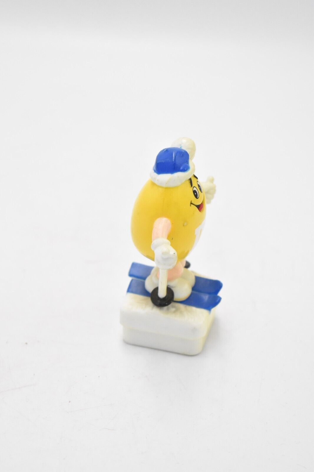 M&M's Yellow Character Skier Cake Topper 1993