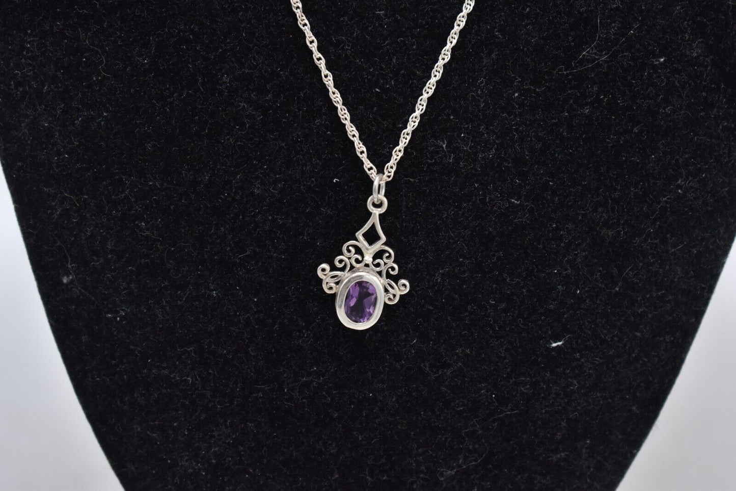 Vintage Sterling Silver & Amethyst Pendant Necklace 42cm