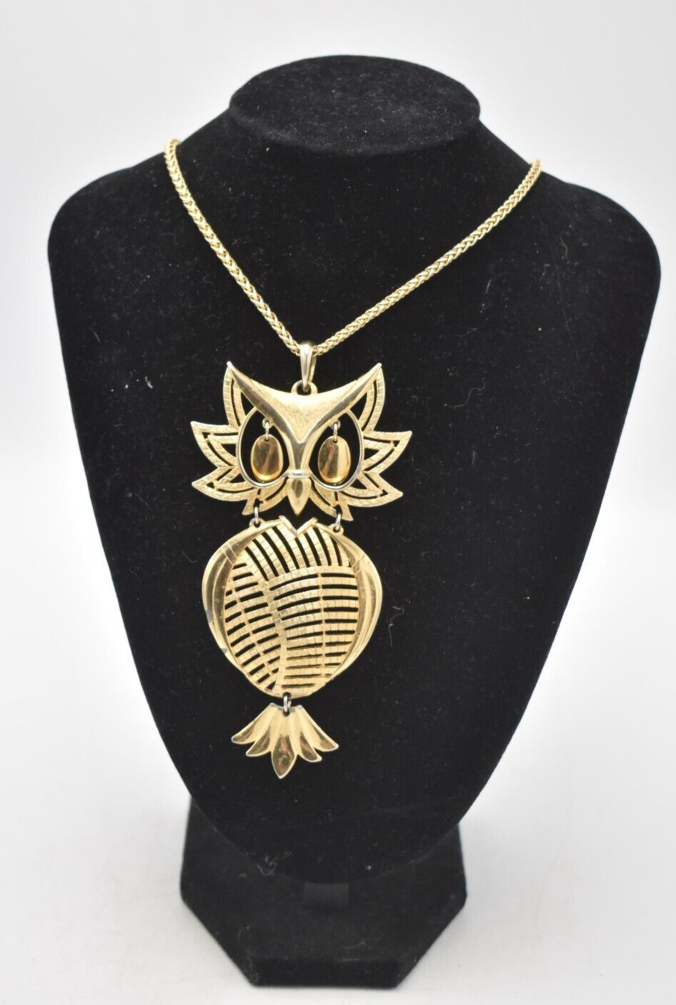 Vintage Gold Tone Owl Pendant Statement Necklace Costume Jewellery