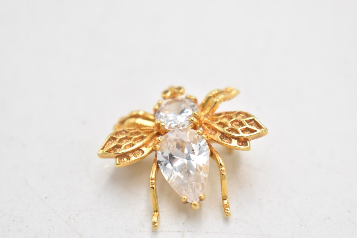 Vintage Cubic Zirconia Gold Tone Bee Brooch – Ladies Costume Jewellery