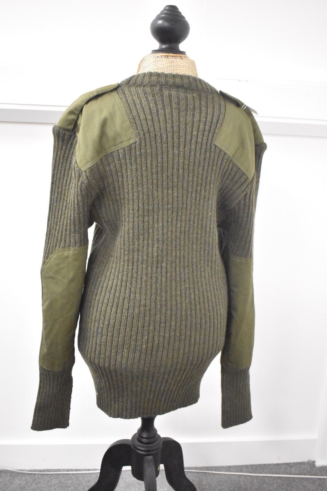 British Army Olive Green Wool Jumper Pullover Thermal Jersey - Size 100cm, Grade