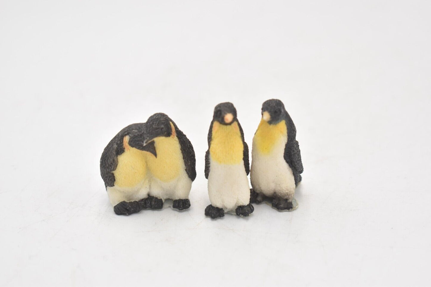 Vintage Penguin Family Figurines Statue Ornaments