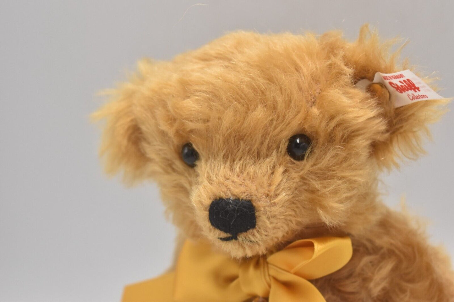 Steiff Harry & Meghan Royal Wedding Bear 690464 – Limited Edition – Retired