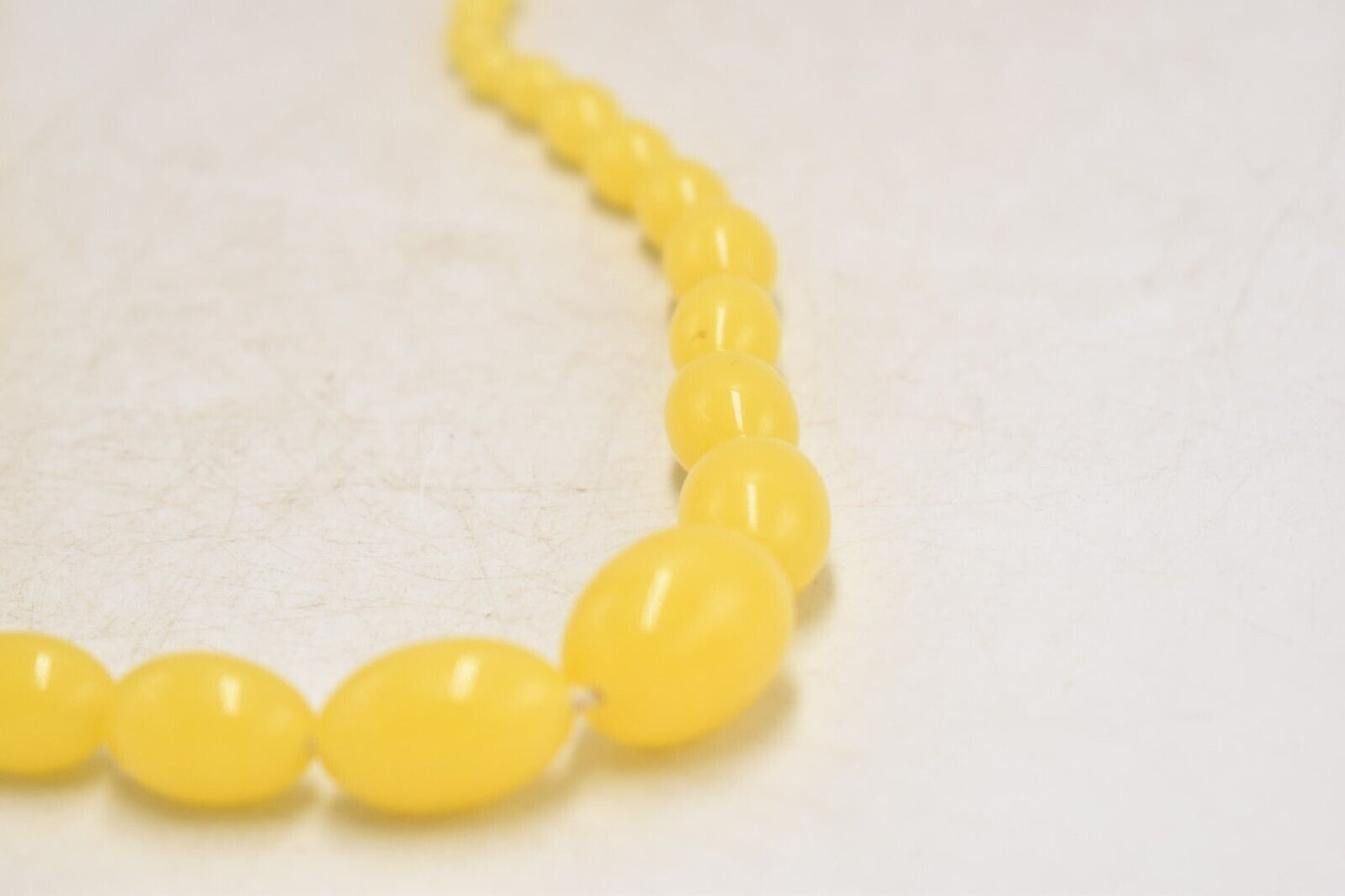 Art Deco Bakelite Butterscoth Amber Egg Yolk Graduated Beaded Necklace 60cm