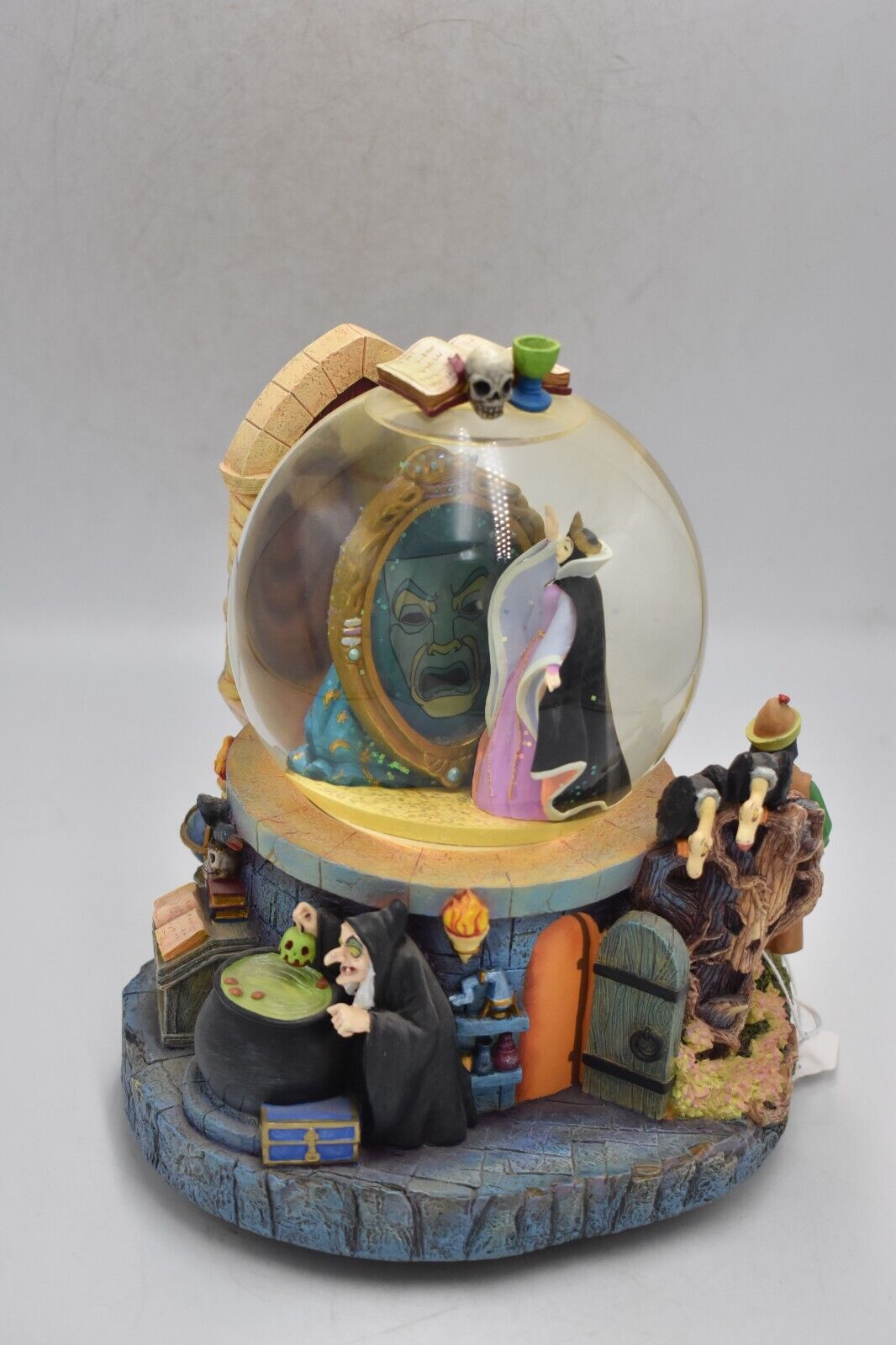 Disney Evil Witch Mirror Snow Globe – Snow White