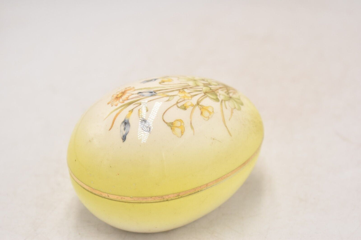 Vintage Faberge Egg Trinket Box Yellow and Gold with Daisy Flowers Ceramic