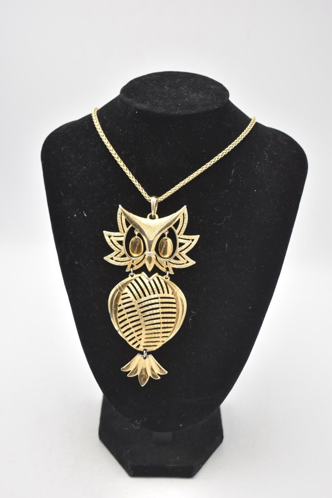 Vintage Gold Tone Owl Pendant Statement Necklace Costume Jewellery