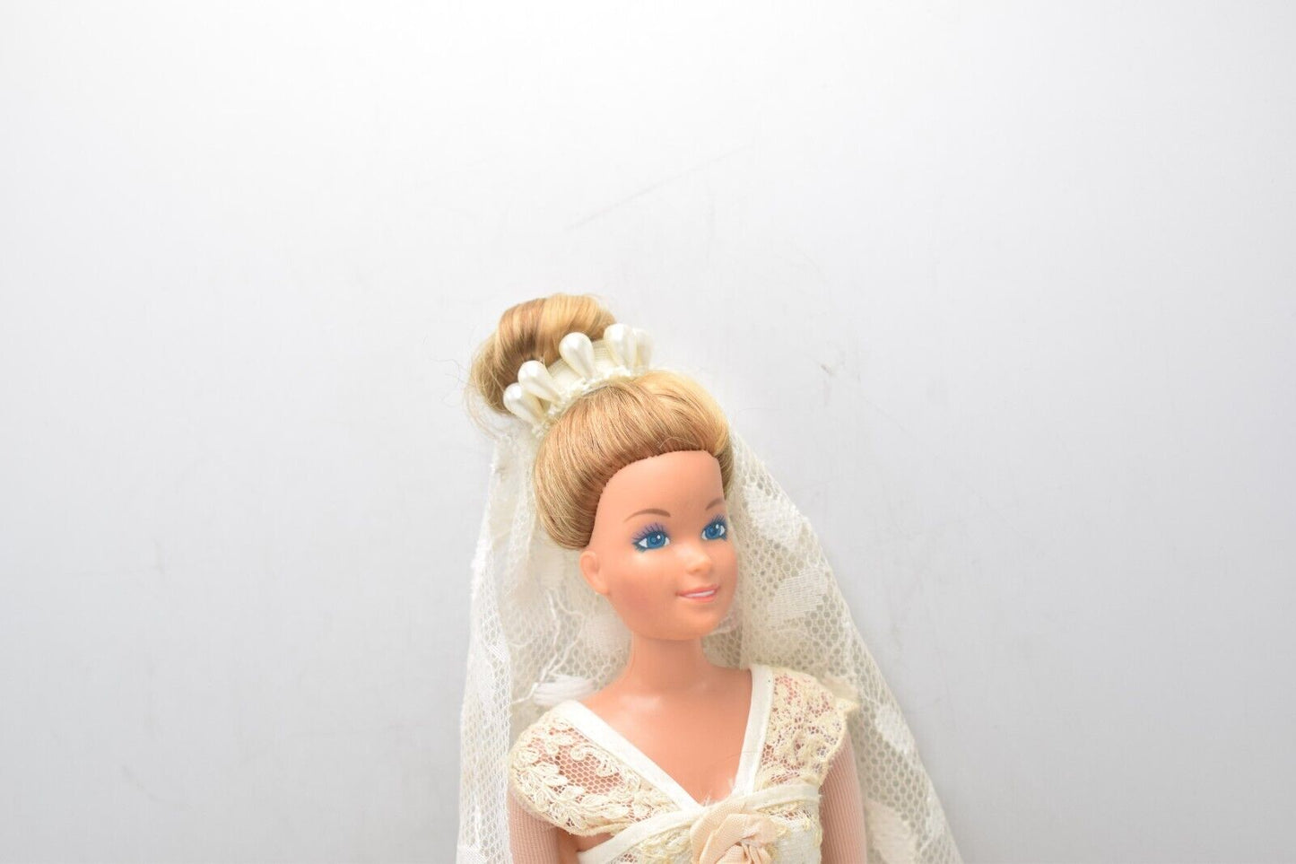 Vintage 1979 Mattel Barbie Doll - Wedding Gown - 30cm Collectible