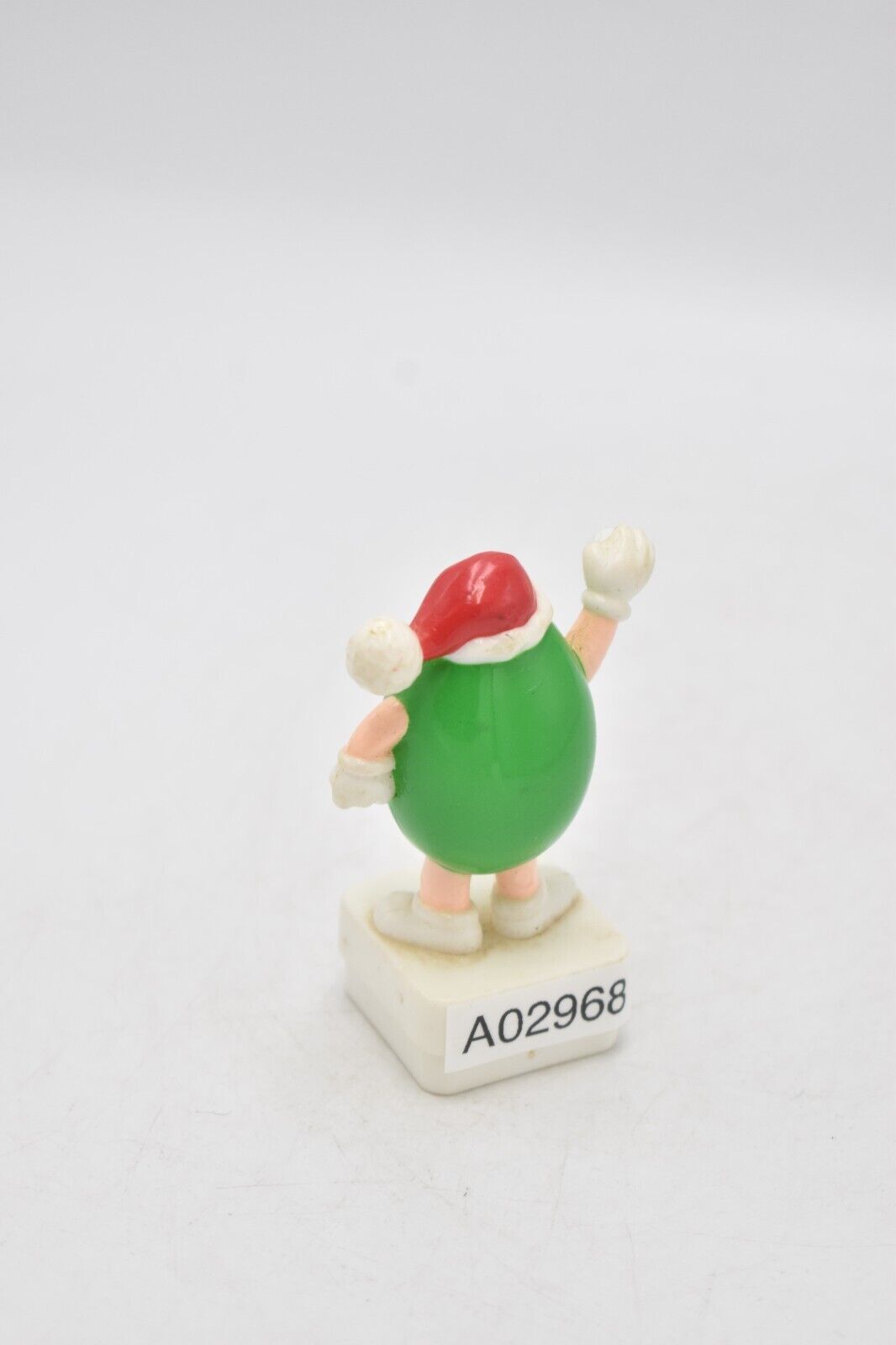 M&M's Green Peanut Character Snowball Throwing Cake Topper 1992