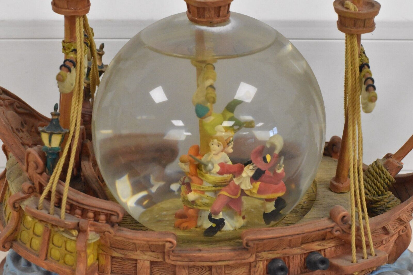 Disney "You Can Fly" Peter Pan & Captain Hook Pirate Ship Musical Snow Globe