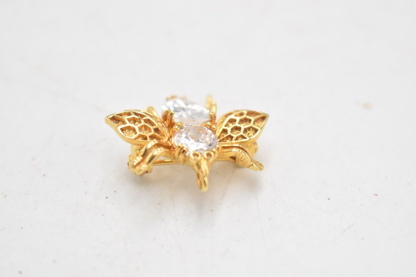 Vintage Cubic Zirconia Gold Tone Bee Brooch – Ladies Costume Jewellery