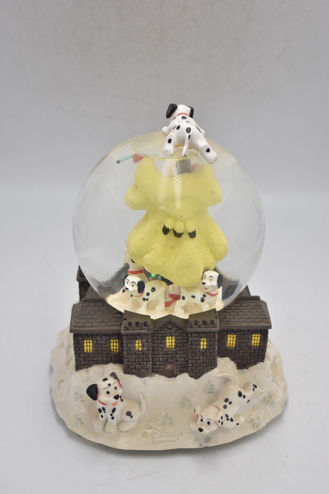 Disney 101 Dalmatians Cruella de Vil Musical Snow Globe