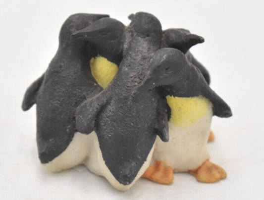 Vintage Penguins Cuddling Figurine Statue Ornament Resin