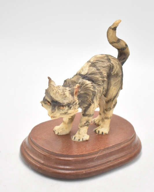 Vintage Resin Angry Tabby Cat Figurine Statue Ornament