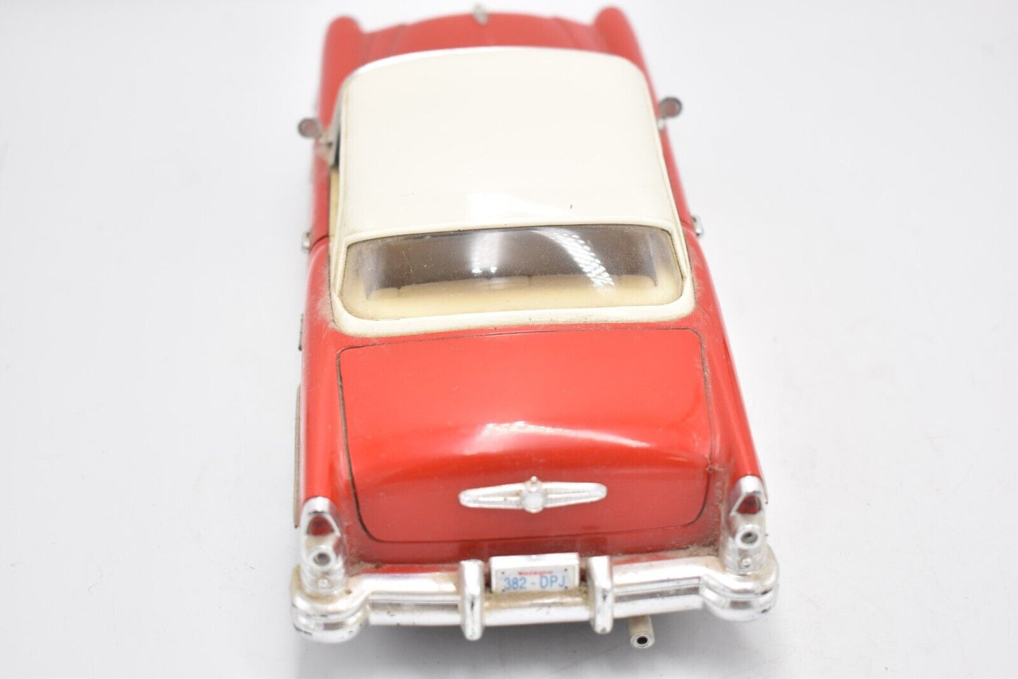 MIRA 1955 Buick Century Red/White 1/18 Scale Model Car