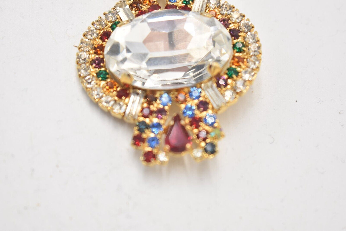 Vintage Brooch Gold Tone Rhinestone Ladies Brooch Women's Brooch