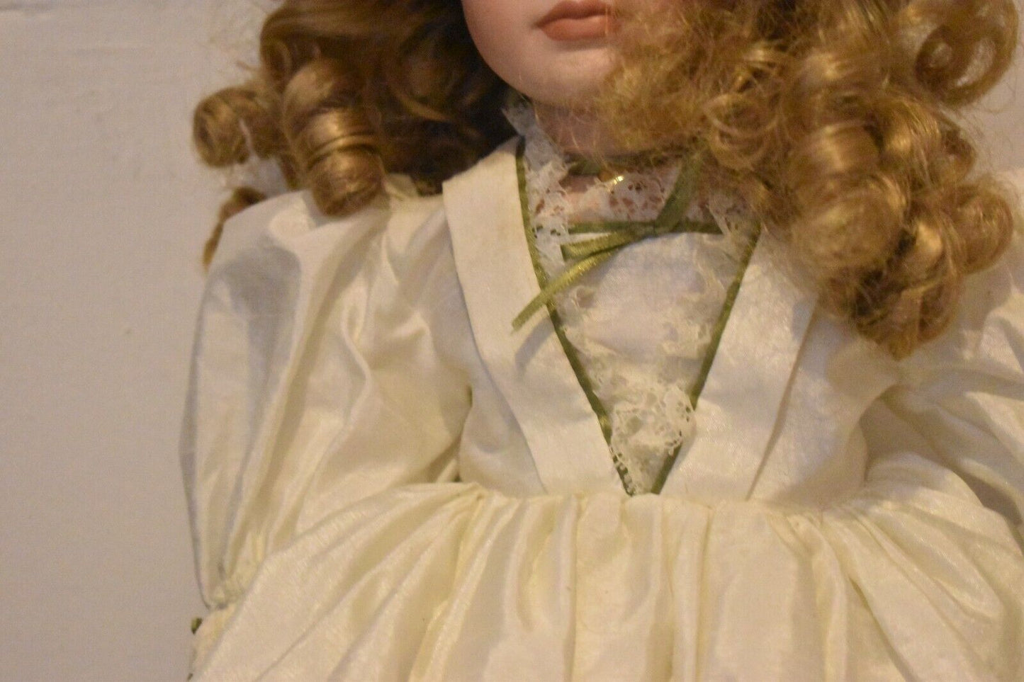 Vintage Alberon Doll Porcelain Doll Lady Helena Blonde Hair, Blue Eyes Retired 5