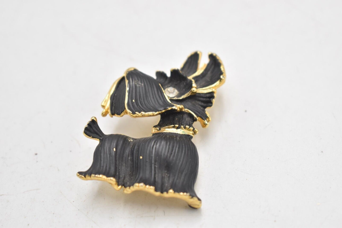 Vintage Black and Gold Scottie Dog Brooch – Charming Design Costume Jewellery