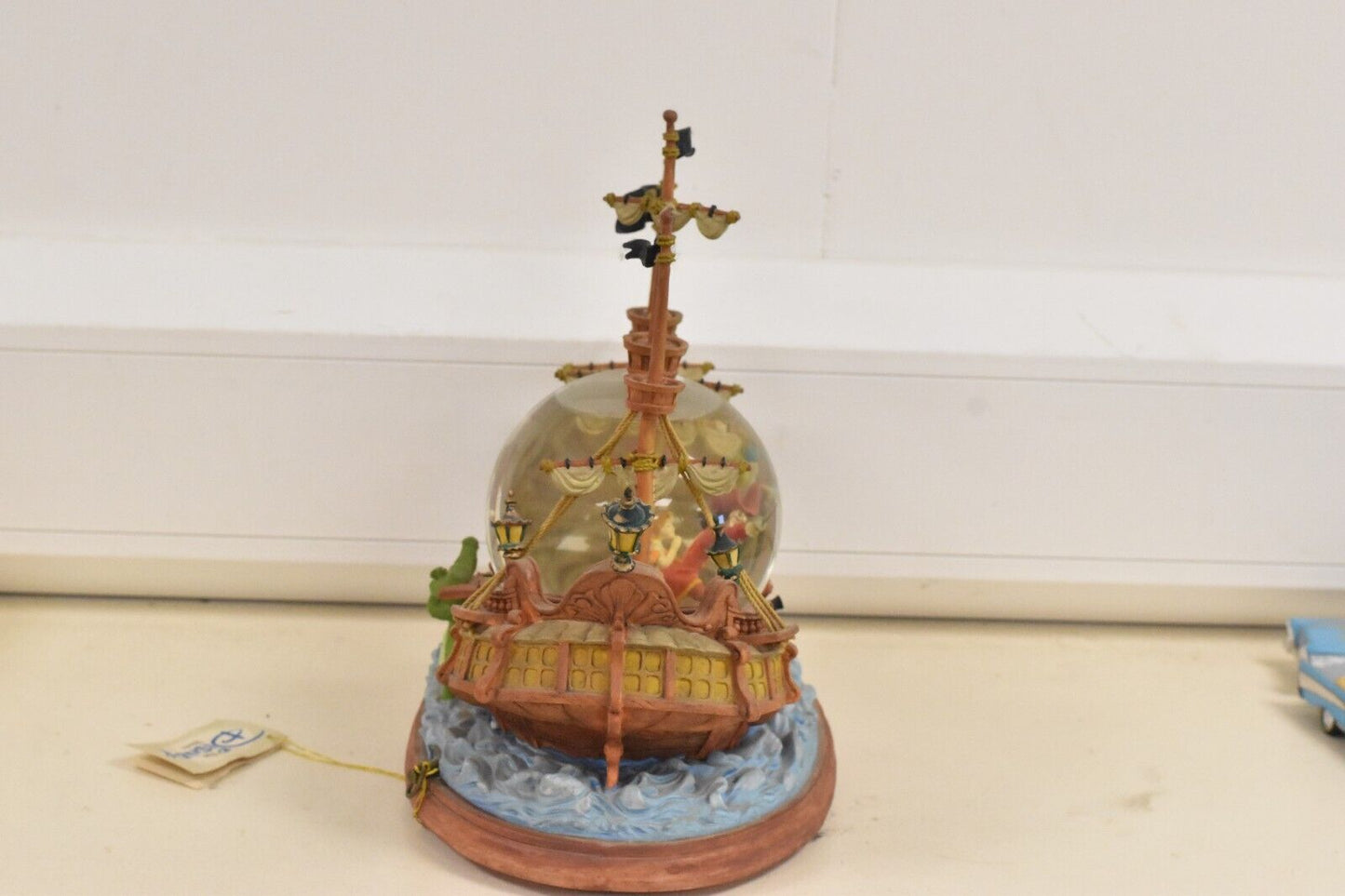 Disney "You Can Fly" Peter Pan & Captain Hook Pirate Ship Musical Snow Globe