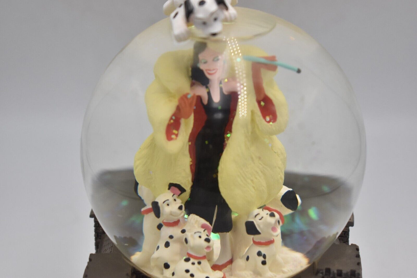 Disney 101 Dalmatians Cruella de Vil Musical Snow Globe