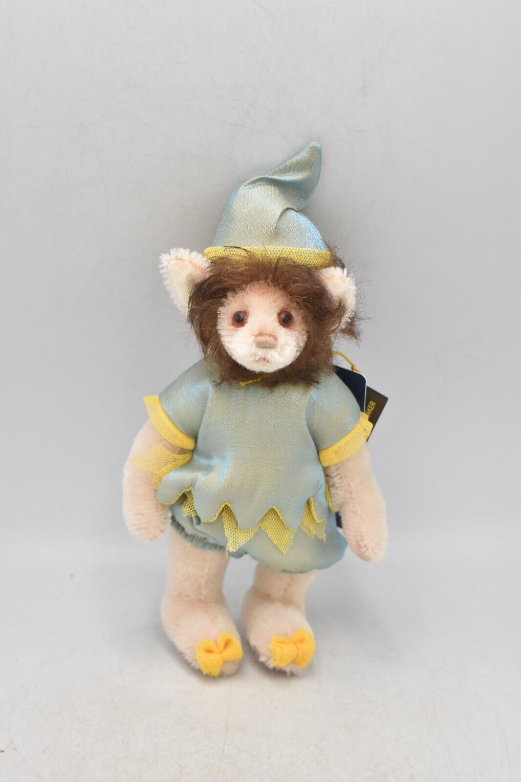 Charlie Bears Fairy Tale Series Elves & The Shoemaker Isabelle Collection