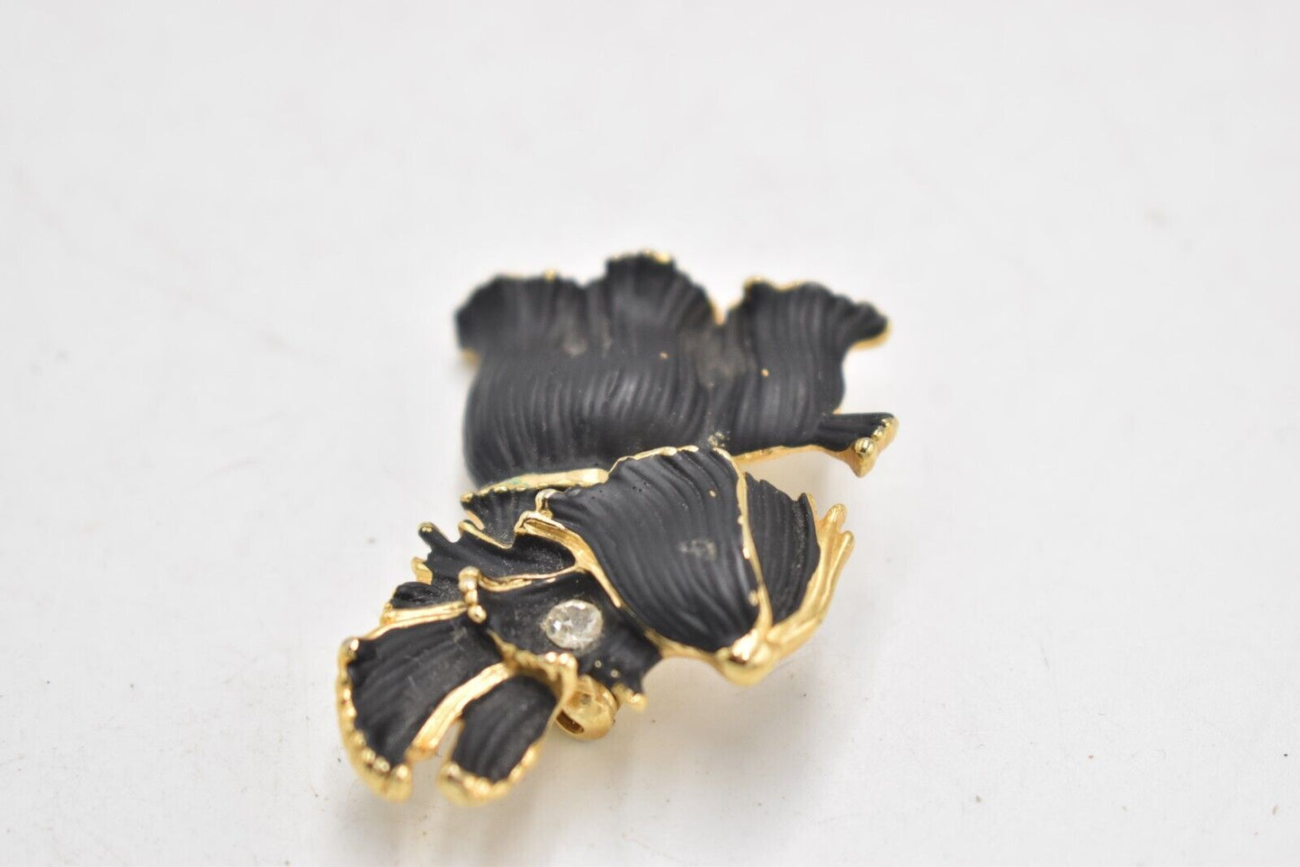 Vintage Black and Gold Scottie Dog Brooch – Charming Design Costume Jewellery