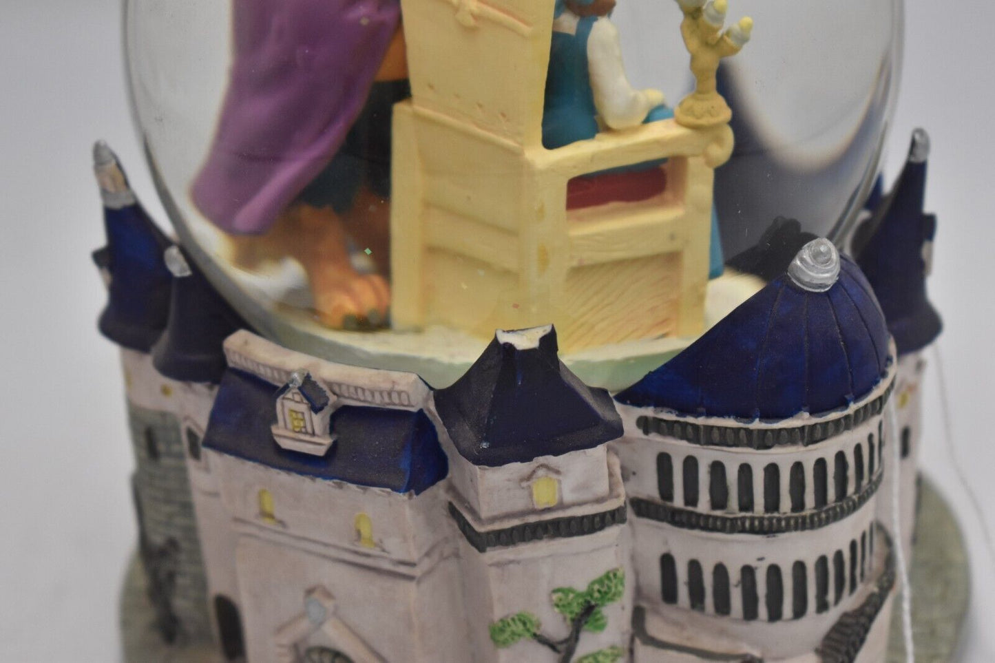 Disney Beauty and the Beast Musical Snow Globe – Enchanted Castle