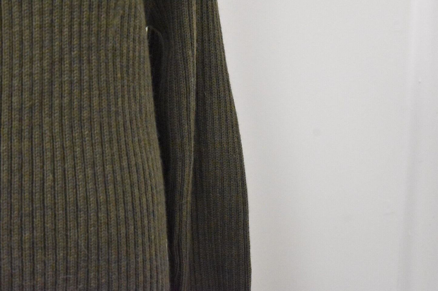 British Army Olive Green Wool Jumper – Royal Artillery Pullover, 40" Chest