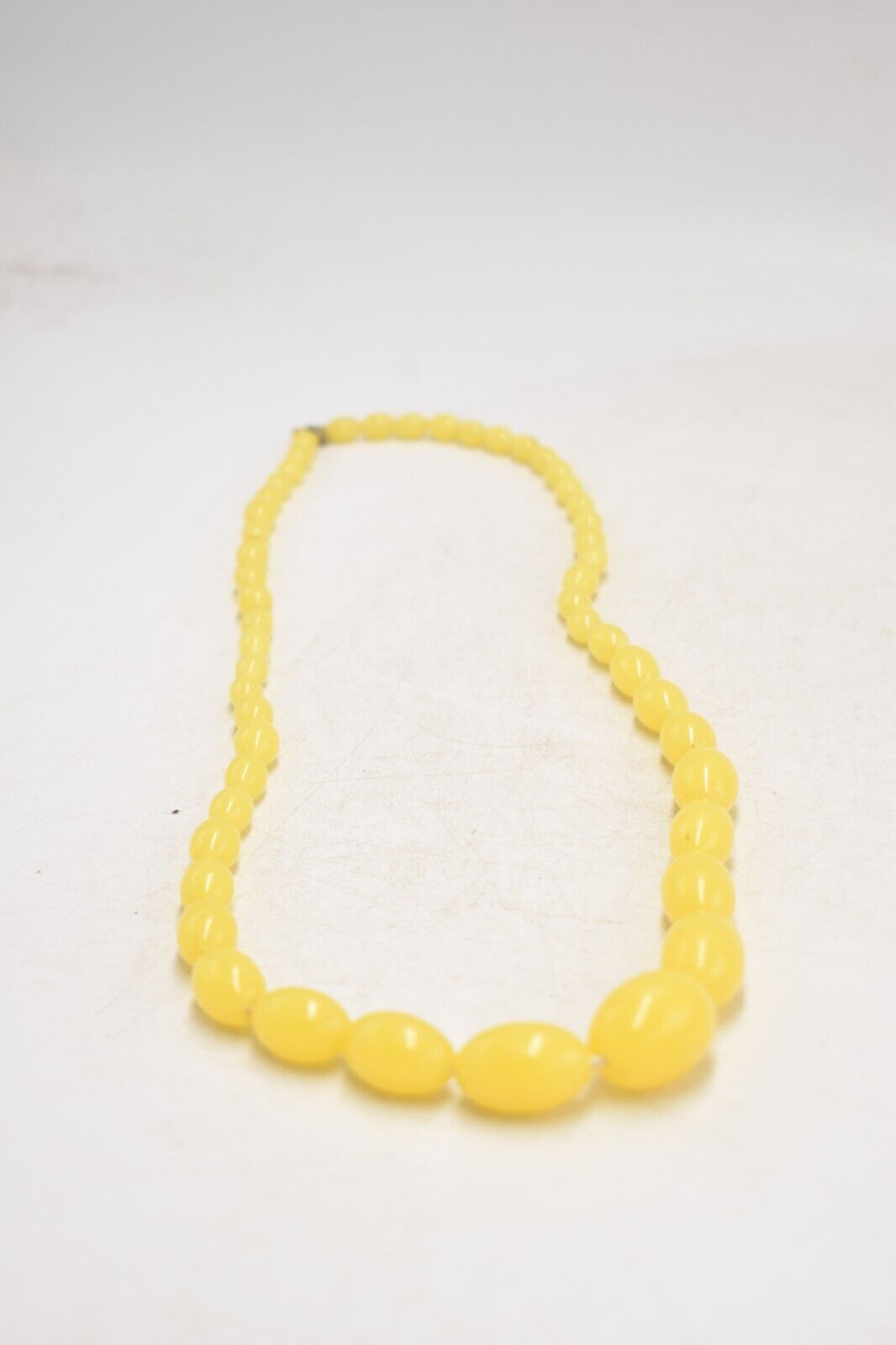 Art Deco Bakelite Butterscoth Amber Egg Yolk Graduated Beaded Necklace 60cm