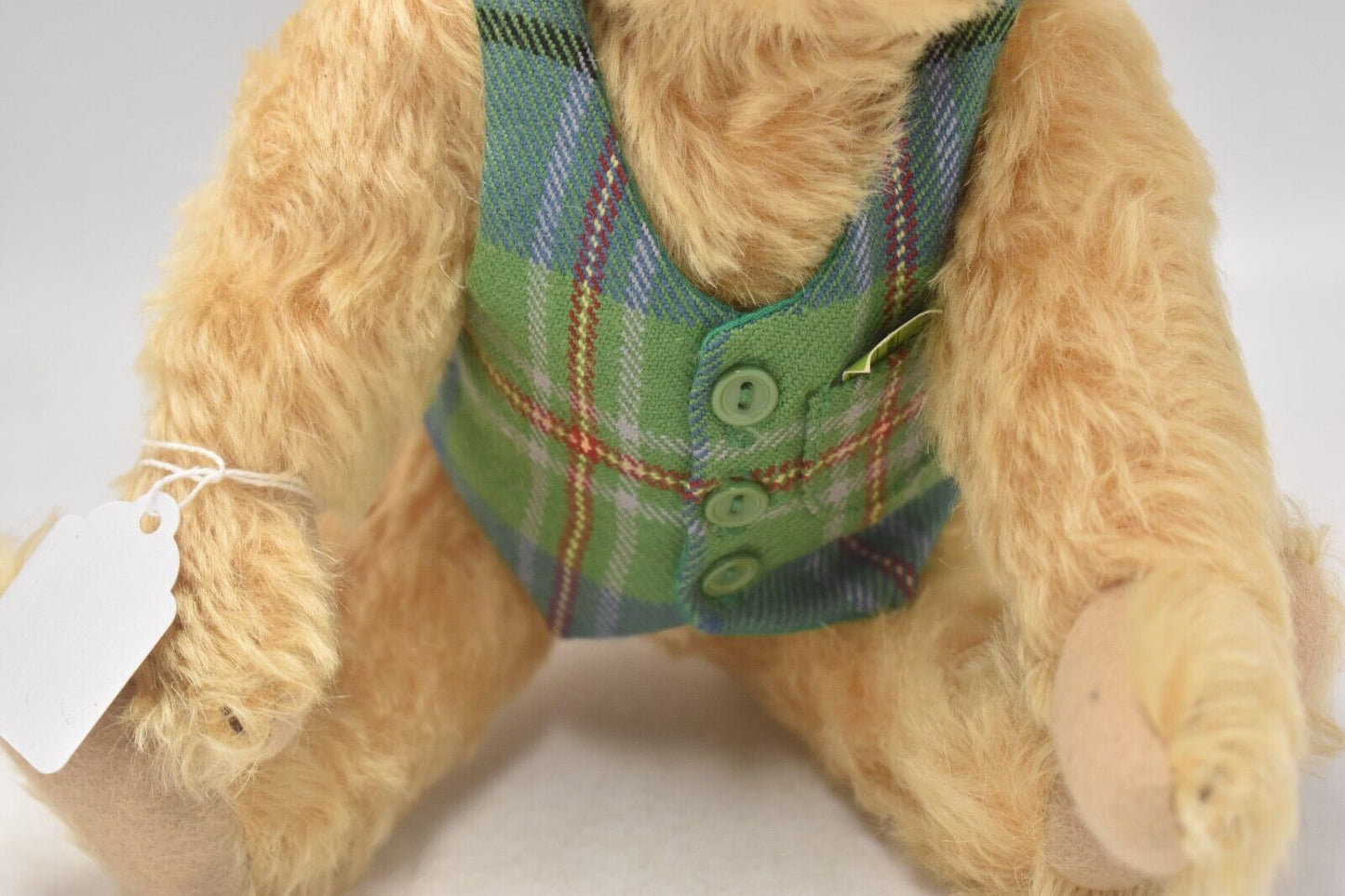 Steiff The Flying Scotsman Teddy Bear 004230 – Retired, Golden Mohair, Fully Joi