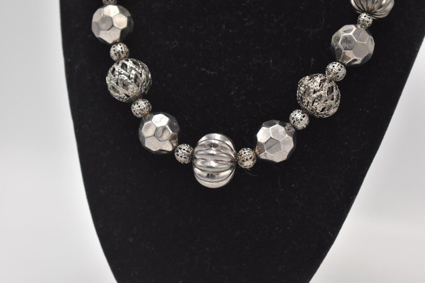 Vintage Retro Oversized Grey & Silver Tone Beaded Necklace Costume Jewellery