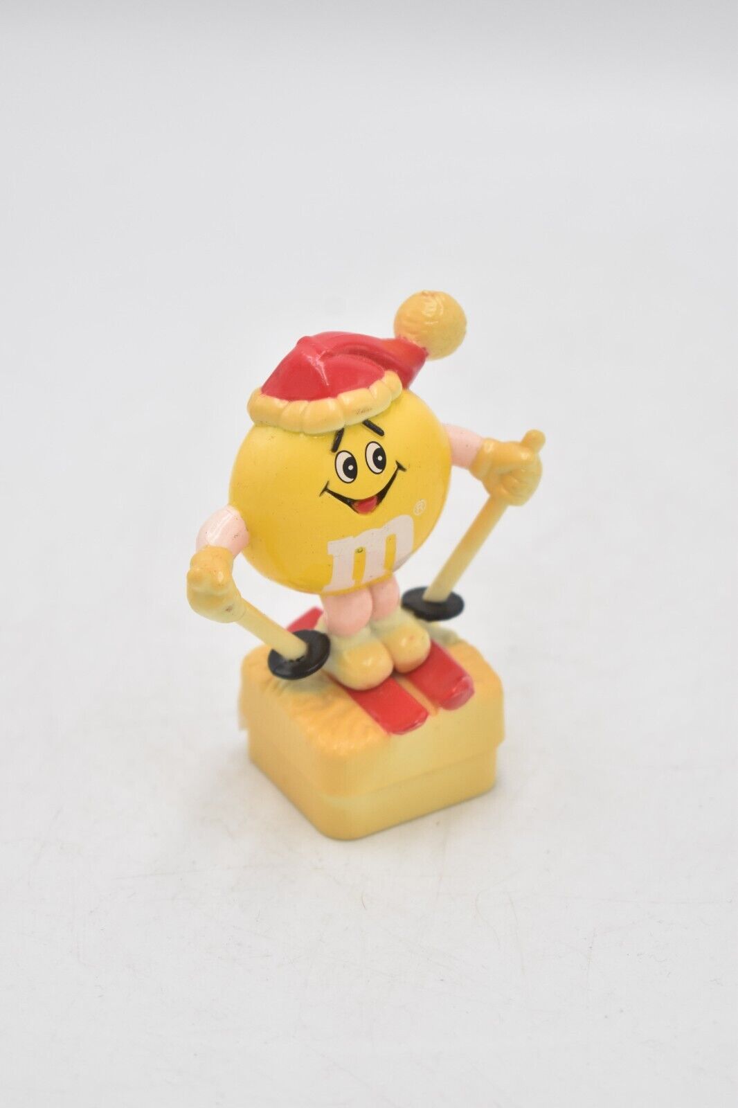 M&M's Yellow Character Skiing Cake Topper