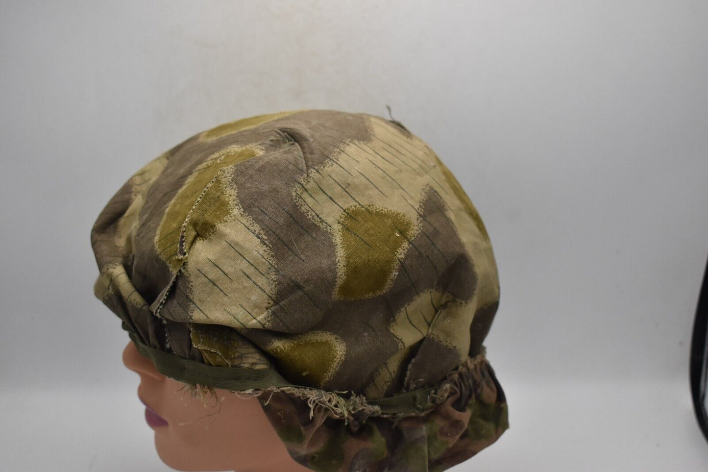 Austrian Army M75 Peadot & Sumpftarn Reversible Helmet Cover