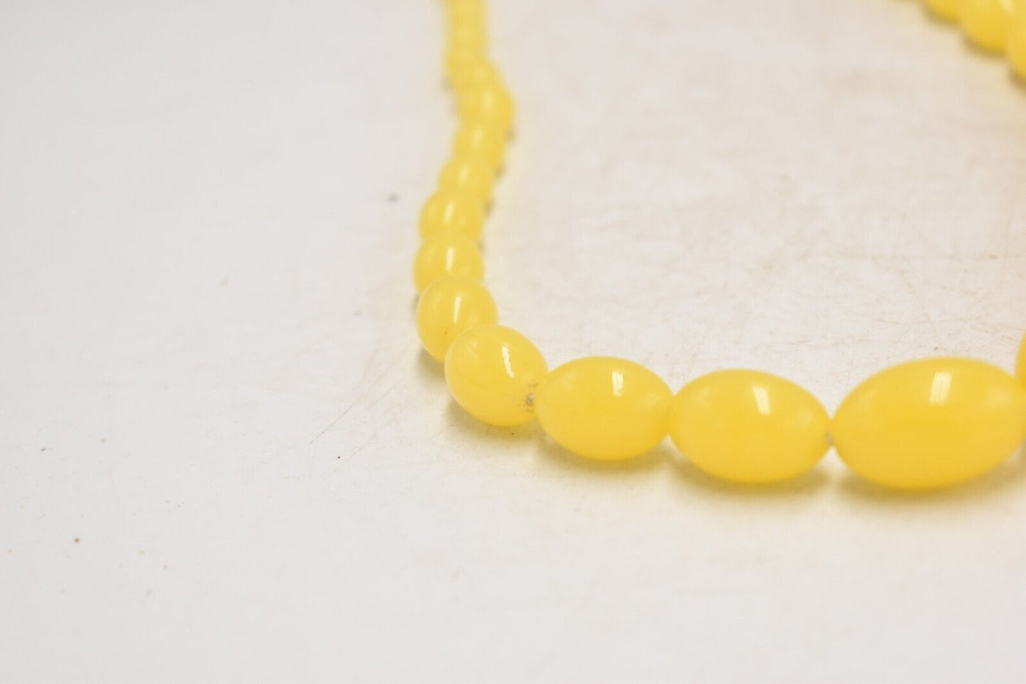 Art Deco Bakelite Butterscoth Amber Egg Yolk Graduated Beaded Necklace 60cm