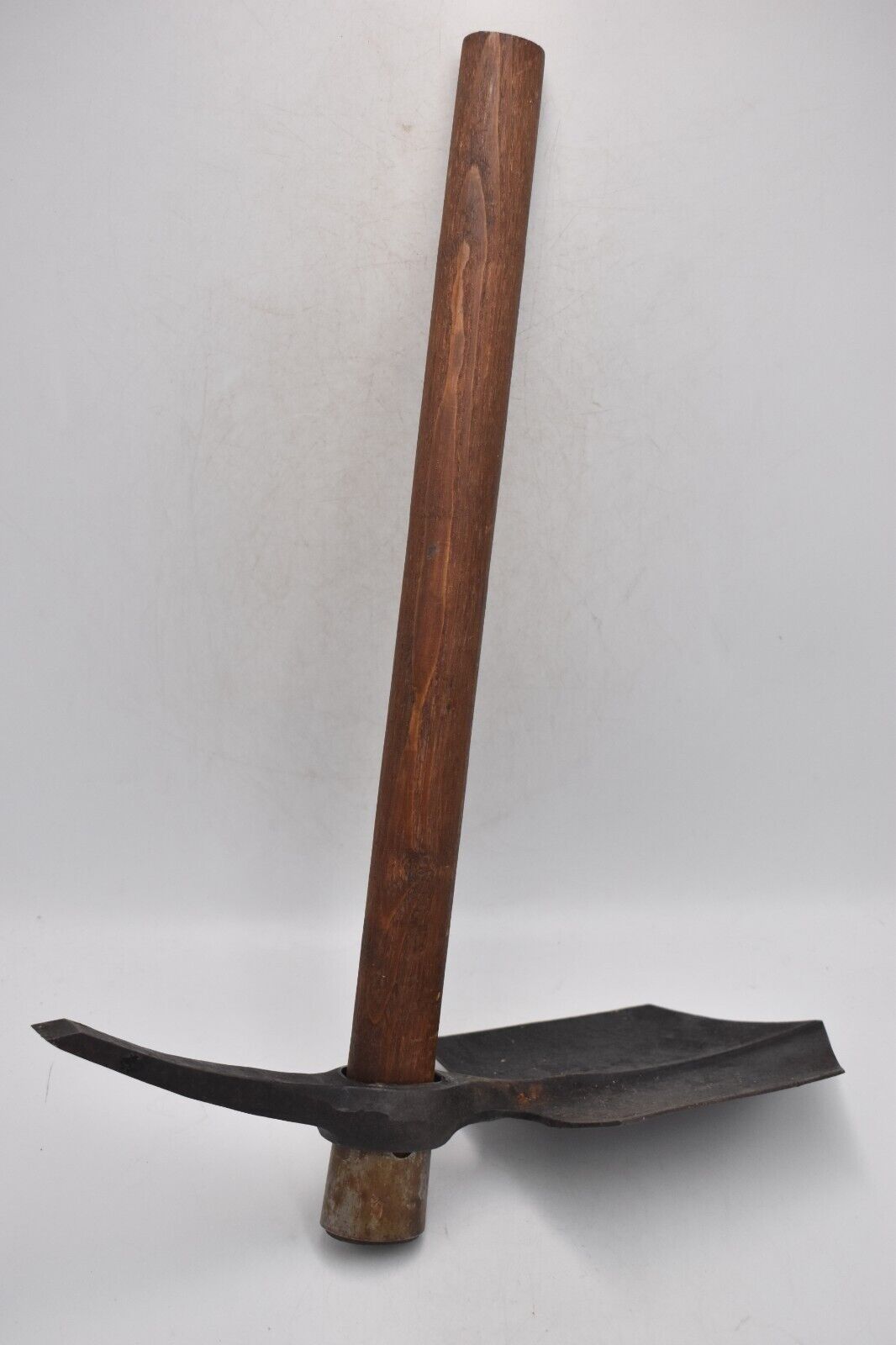 British Army WWII Entrenching Tool – Dated 1939, MKI Helve