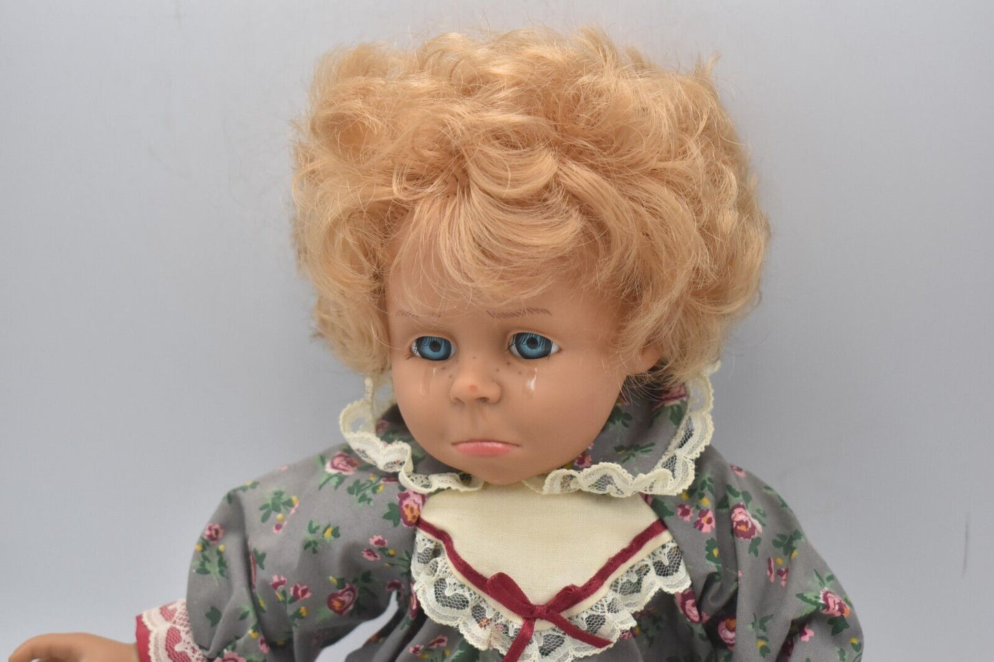 Vintage Spanish Expressions Doll Baby Girl Crying Hard Plastic