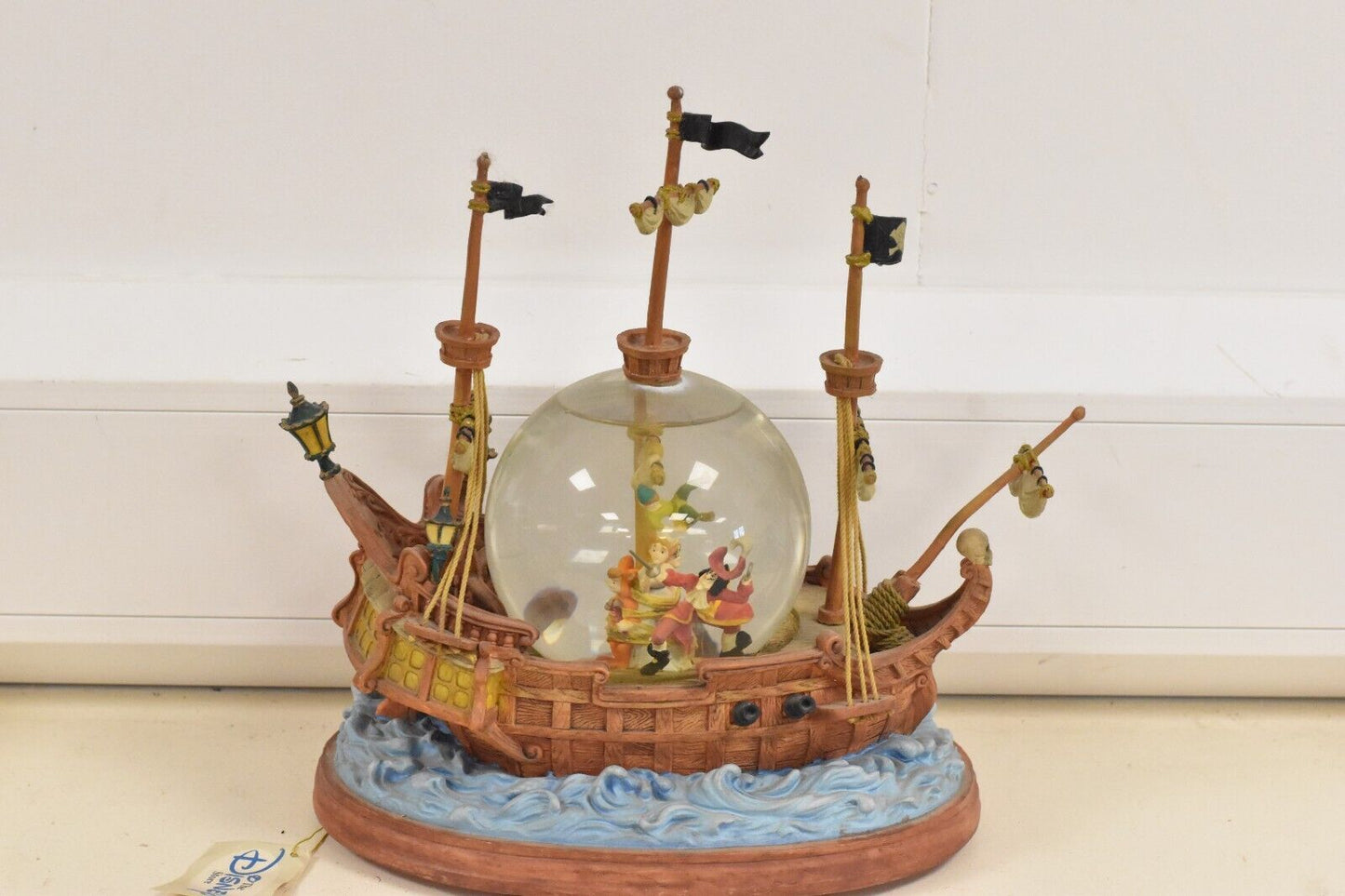 Disney "You Can Fly" Peter Pan & Captain Hook Pirate Ship Musical Snow Globe