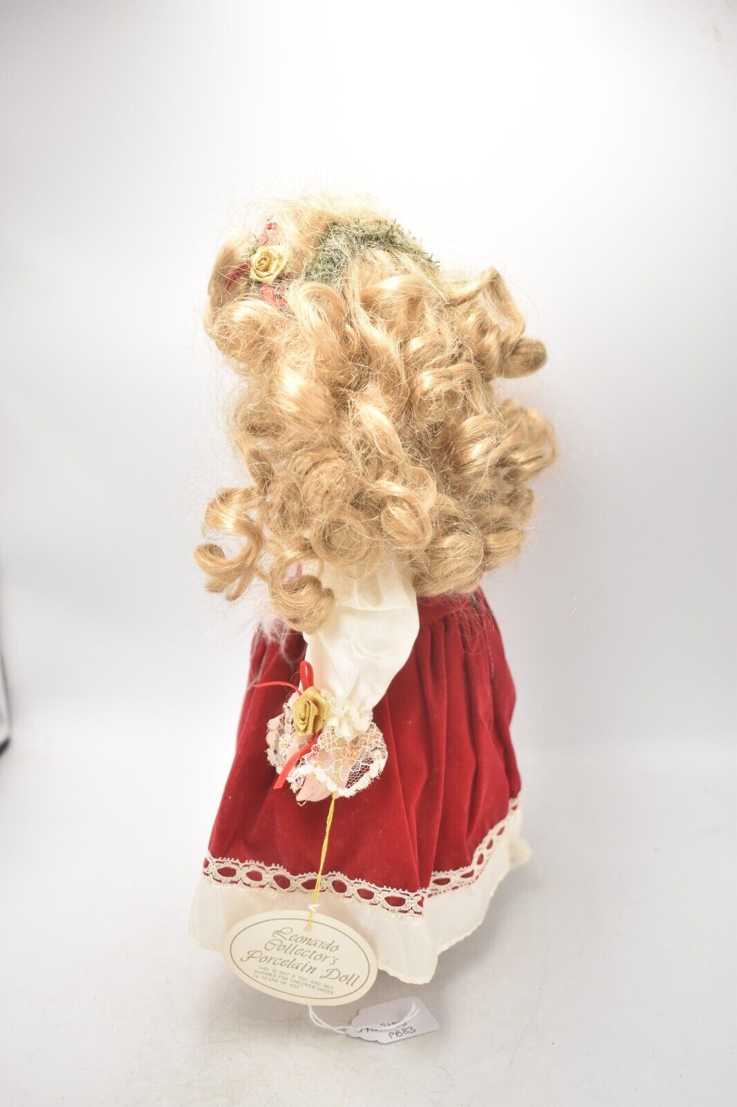 Vintage The Leonardo Collection Holly Porcelain Doll Retired & Tagged