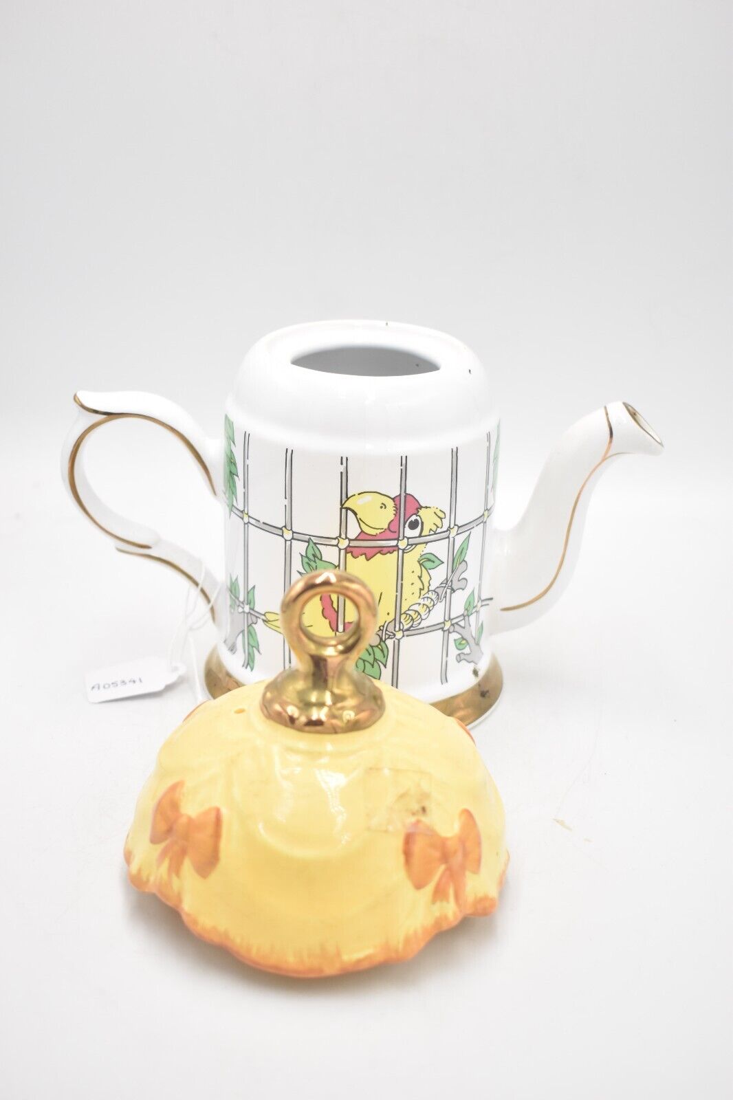 Vintage Price Kensington P&K Parrot in a Cage Teapot Decorative Novelty