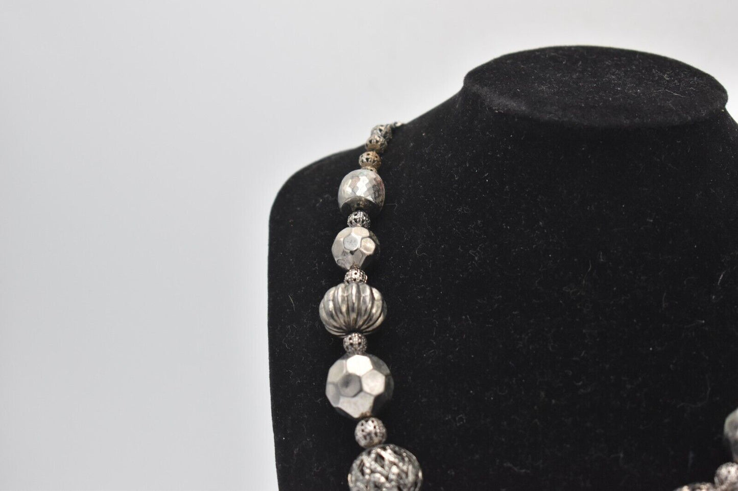 Vintage Retro Oversized Grey & Silver Tone Beaded Necklace Costume Jewellery