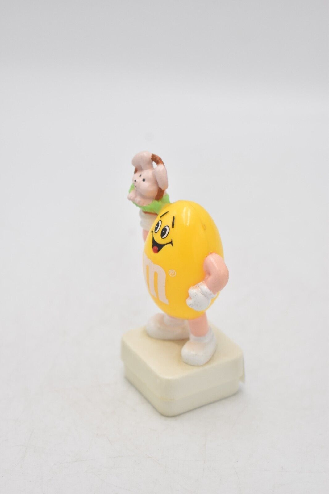 M&M's Yellow Peanut Character Easter Cake Topper 1992