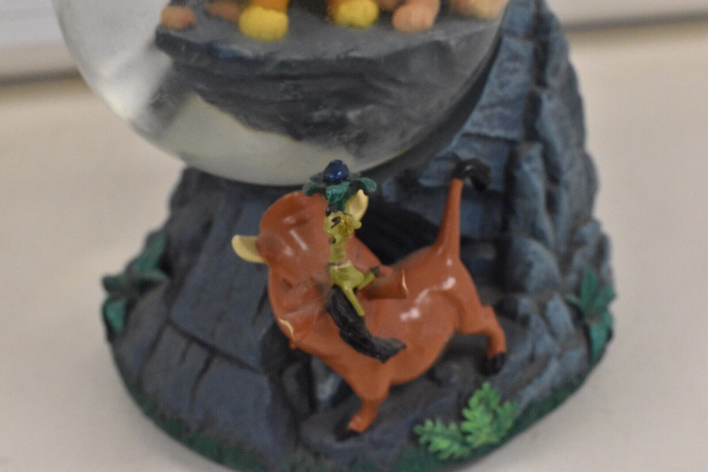 Disney The Lion King Music Box Snow Globe – Plays "The Circle of Life"