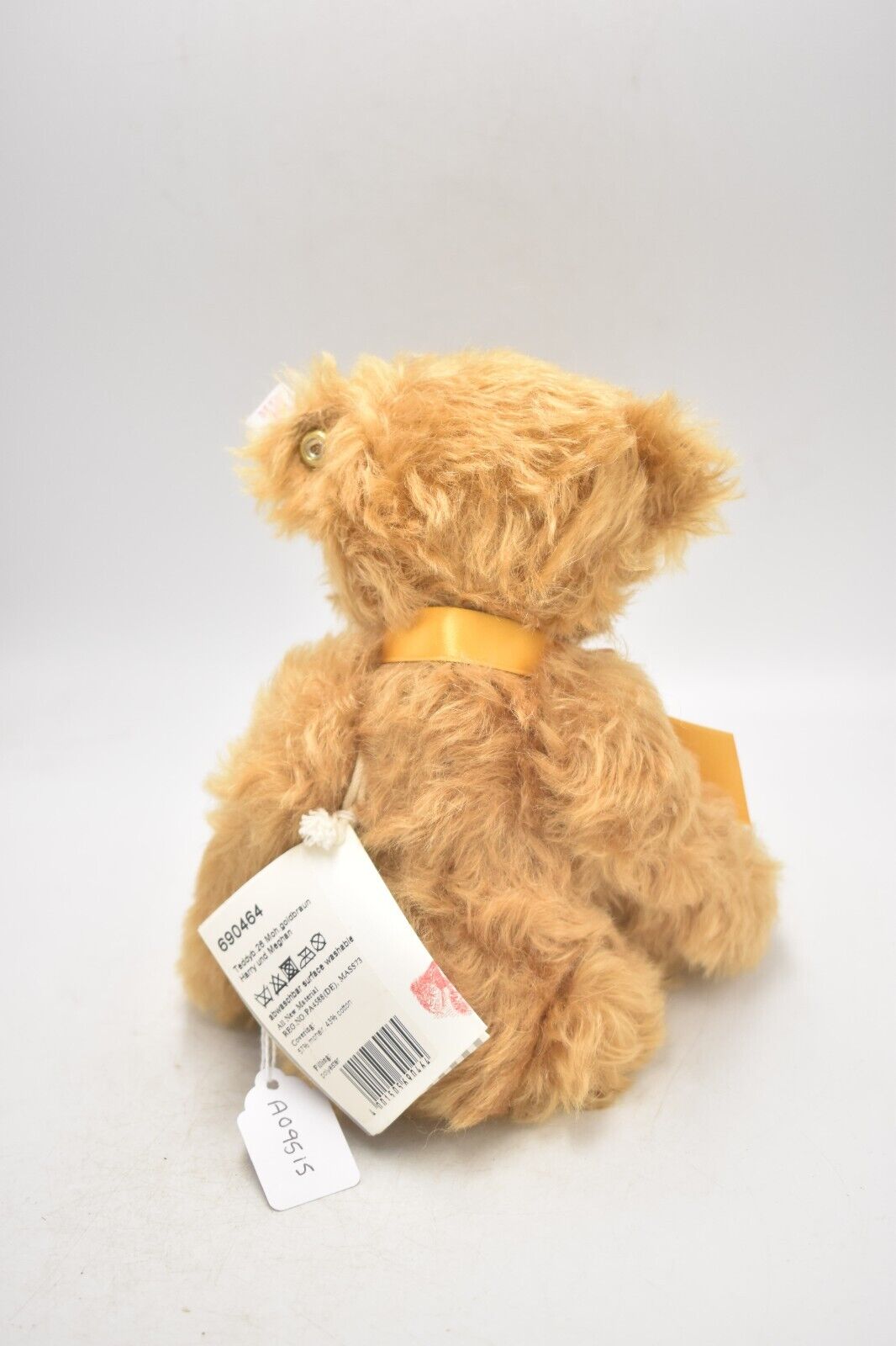 Steiff Harry & Meghan Royal Wedding Bear 690464 – Limited Edition – Retired