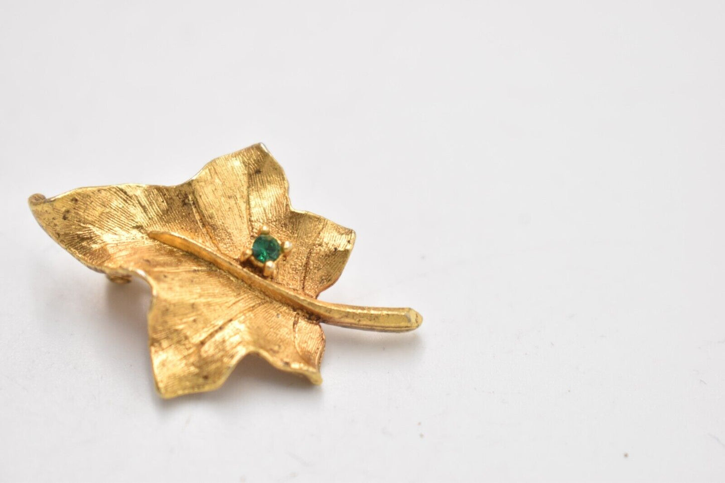 Vintage 14ct Gold Plated Leaf with Green Elbaite Stone Brooch